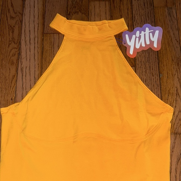 Fabletics Yitty halter top M - Picture 2 of 5